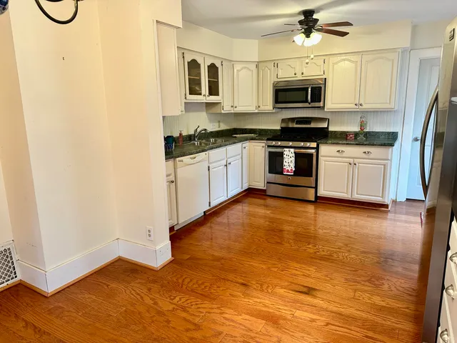 $425,000 | 307 North Ferry Street, Ludington, MI 49431