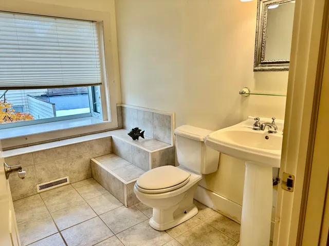 $425,000 | 307 North Ferry Street, Ludington, MI 49431