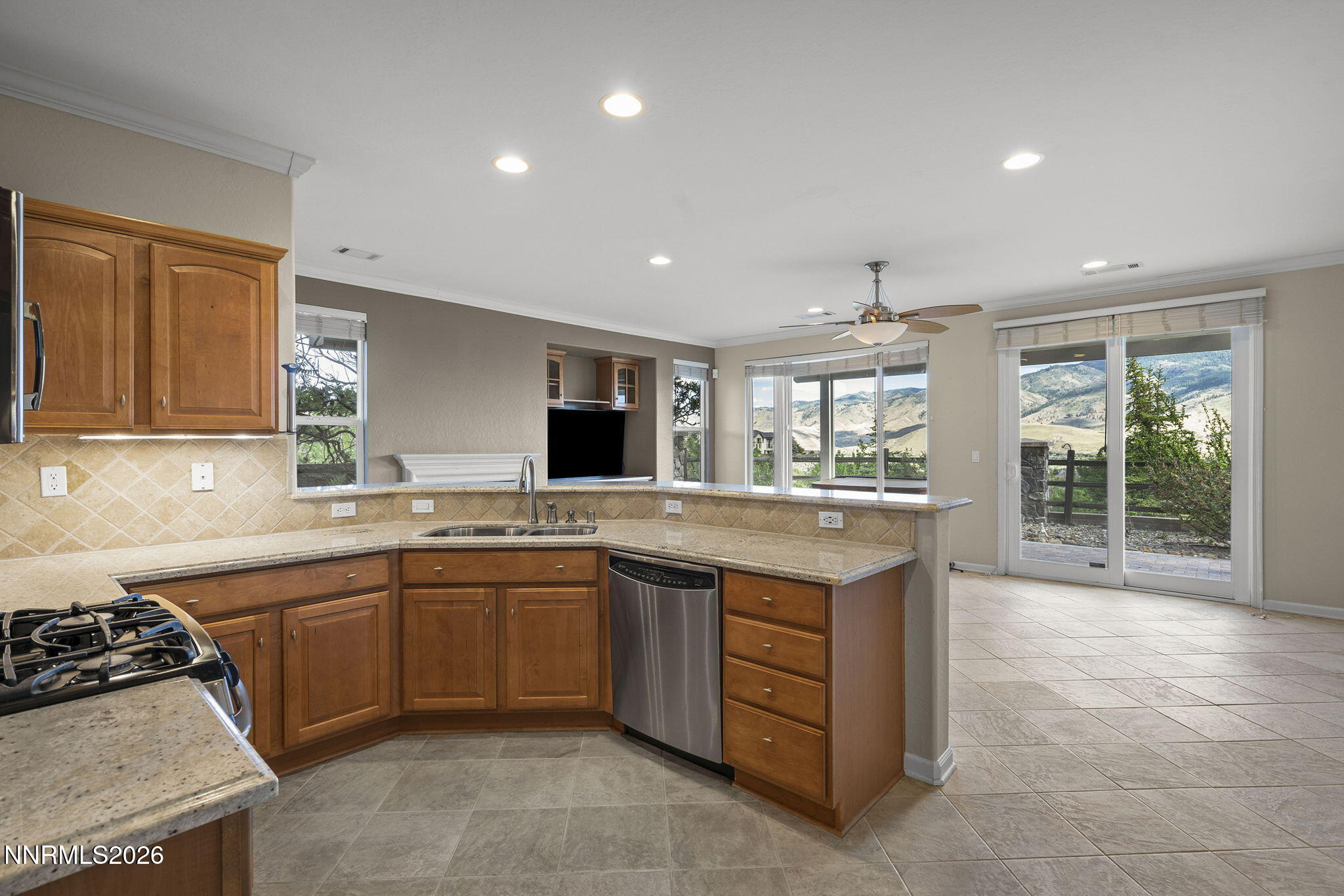 9130 Spruce Creek Court Reno, NV 89523 - Photo 10 of 25 10-web-or-mls-_DSC0033
