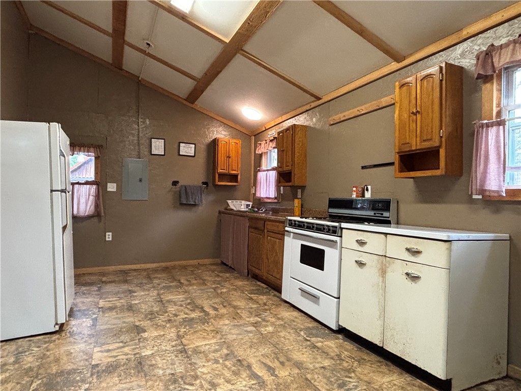 5274 Sackett Road Kane, PA 16735 - Photo 13 of 34