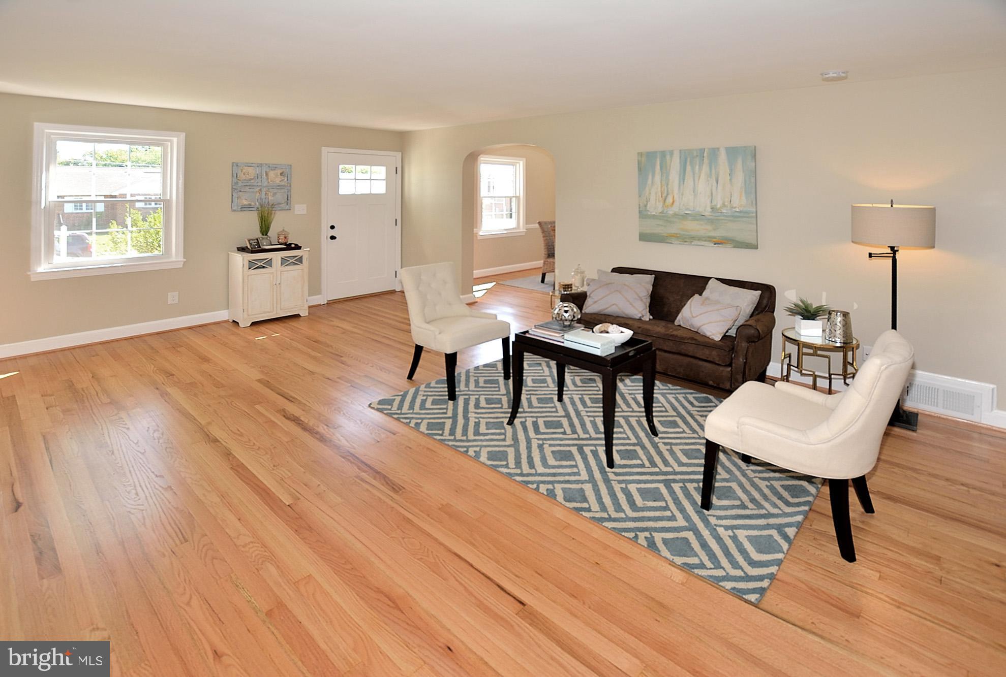 6012 Grayson Street Springfield, VA 22150 - Photo 4 of 26 Living Room w/ lots of light & charm