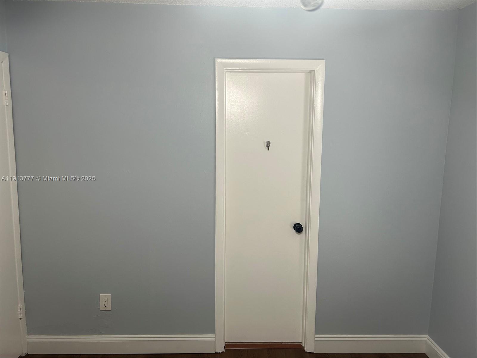 1051 Southwest 1st Street, Unit 404 Miami, FL 33130 - Photo 21 of 37 a view of room