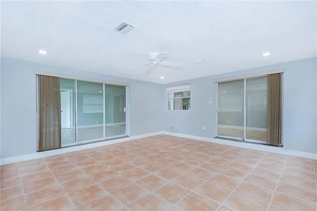 $3,495 | 740 Southwest 55th Avenue, Margate, FL 33068