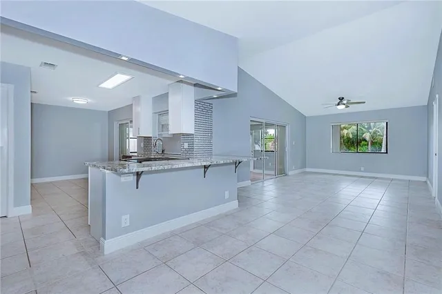 $3,495 | 740 Southwest 55th Avenue, Margate, FL 33068