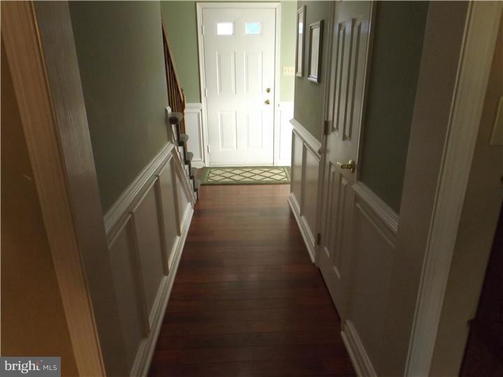 901 Chatfield Road Warrington, PA 18976 - Photo 2 of 25 Gallery Image 2
