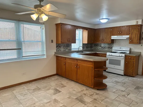 $1,300 | 3517 West 79th Street, Unit G, Chicago, IL 60652