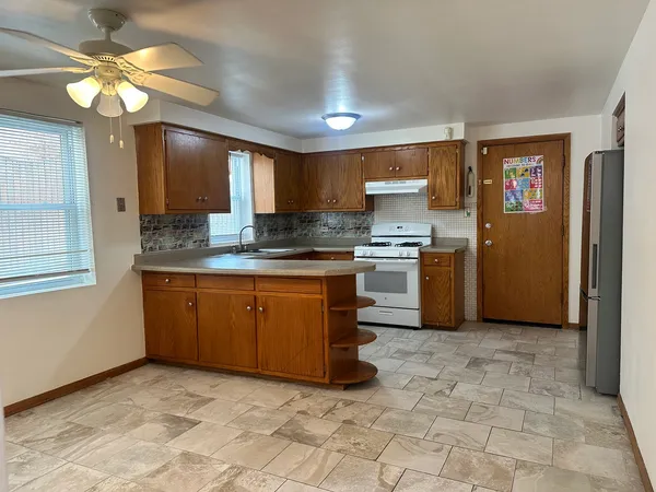 $1,300 | 3517 West 79th Street, Unit G, Chicago, IL 60652