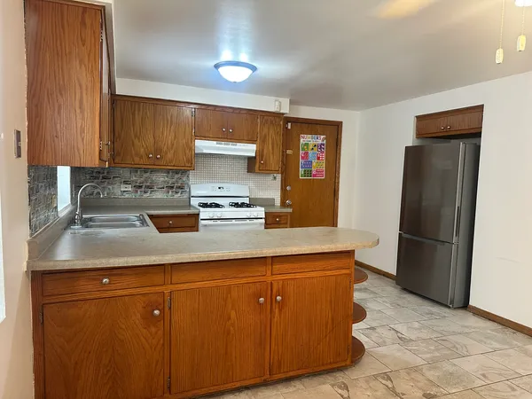 $1,300 | 3517 West 79th Street, Unit G, Chicago, IL 60652