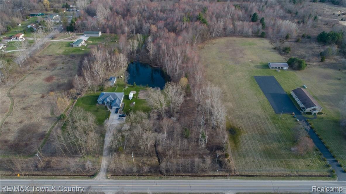 8041 West Frances Road Flushing, MI 48433 - Photo 4 of 72 2.2