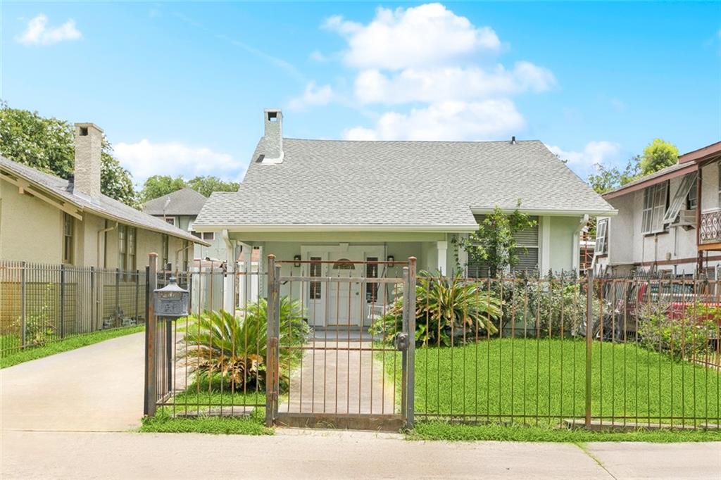 2831 Calhoun Street New Orleans, LA 70118 - Photo 1 of 29