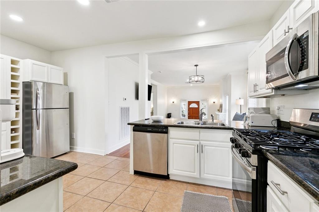 2831 Calhoun Street New Orleans, LA 70118 - Photo 13 of 29