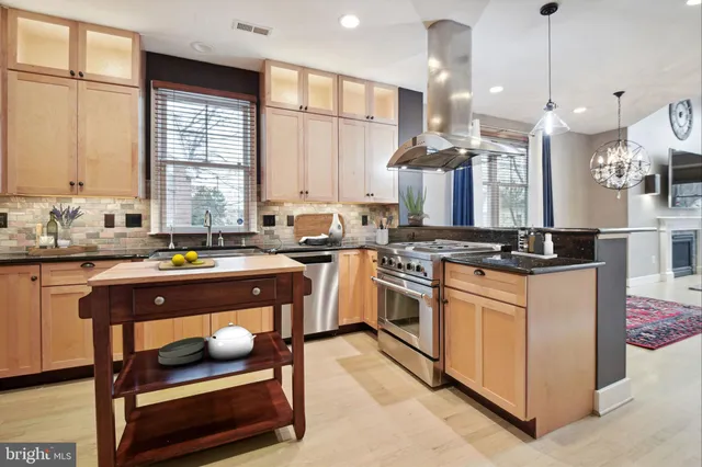 $5,800 | 8613 Brandt Place, Bethesda, MD 20814