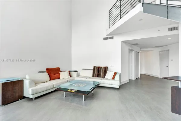 $7,950 | 60 Southwest 13th Street, Unit 3400, Miami, FL 33130