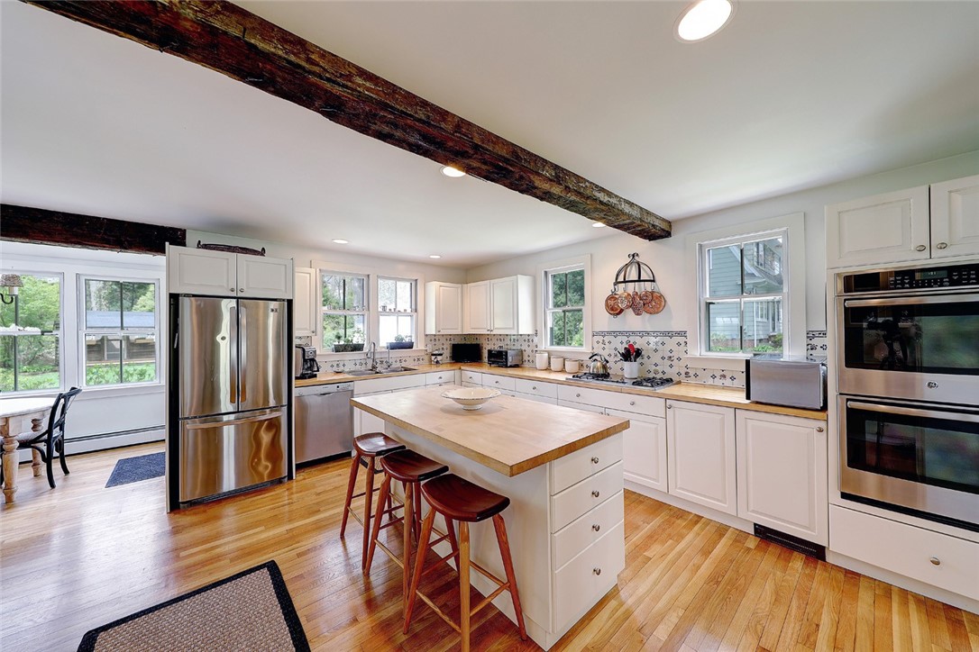 13 Alfred Drowne Road Barrington, RI 02806 - Photo 12 of 39