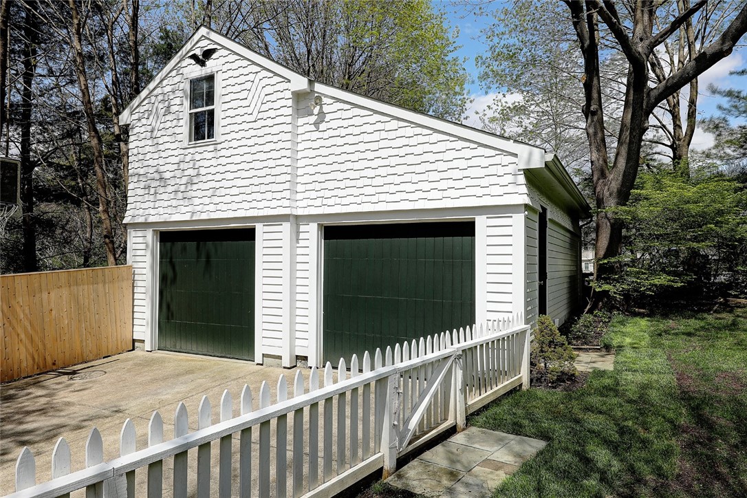 13 Alfred Drowne Road Barrington, RI 02806 - Photo 27 of 39