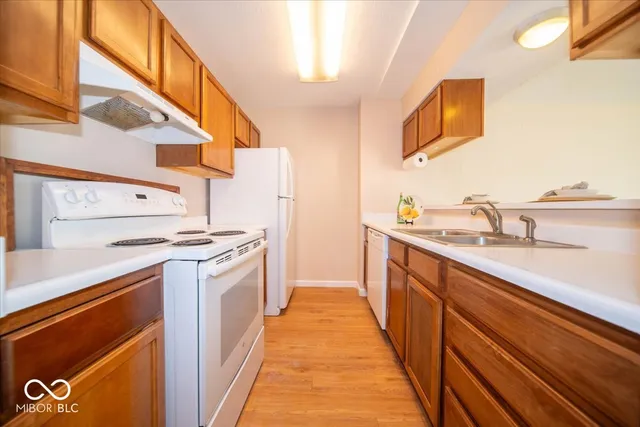 $184,500 | 8444 Hague Road, Unit 20, Indianapolis, IN 46256