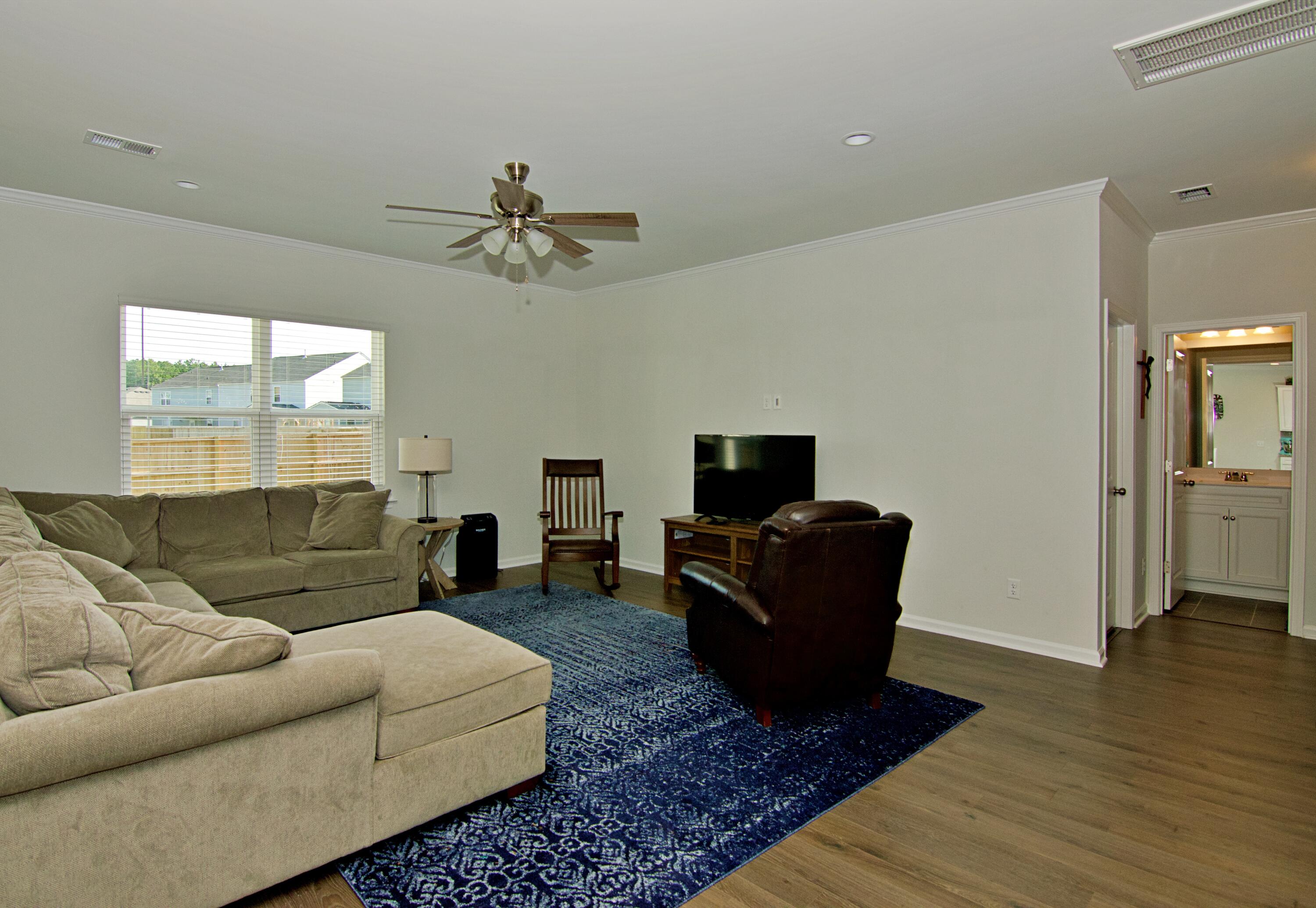 135 Hayworth Road Summerville, SC 29486 - Photo 12 of 43 38