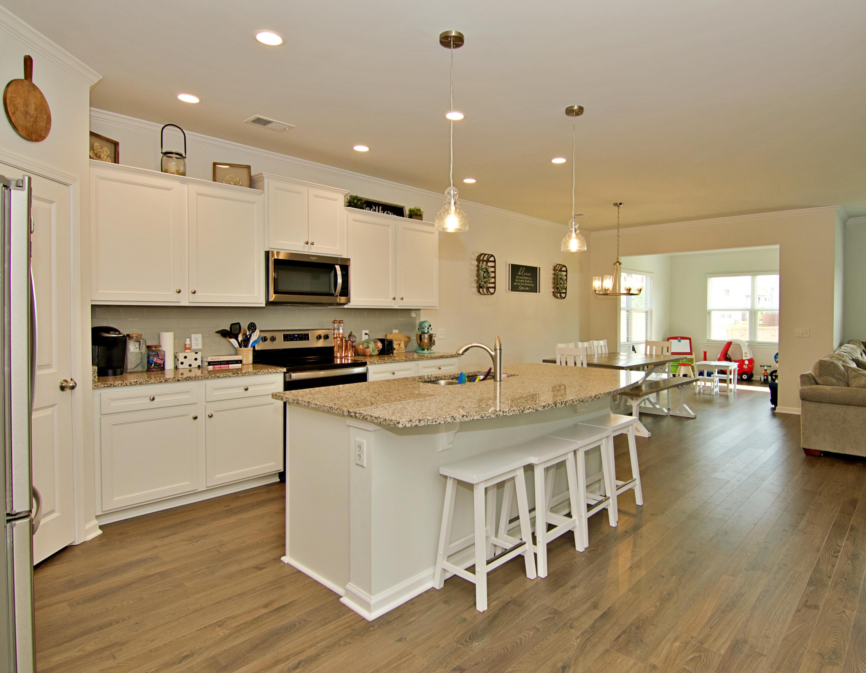 135 Hayworth Road Summerville, SC 29486 - Photo 4 of 43 22