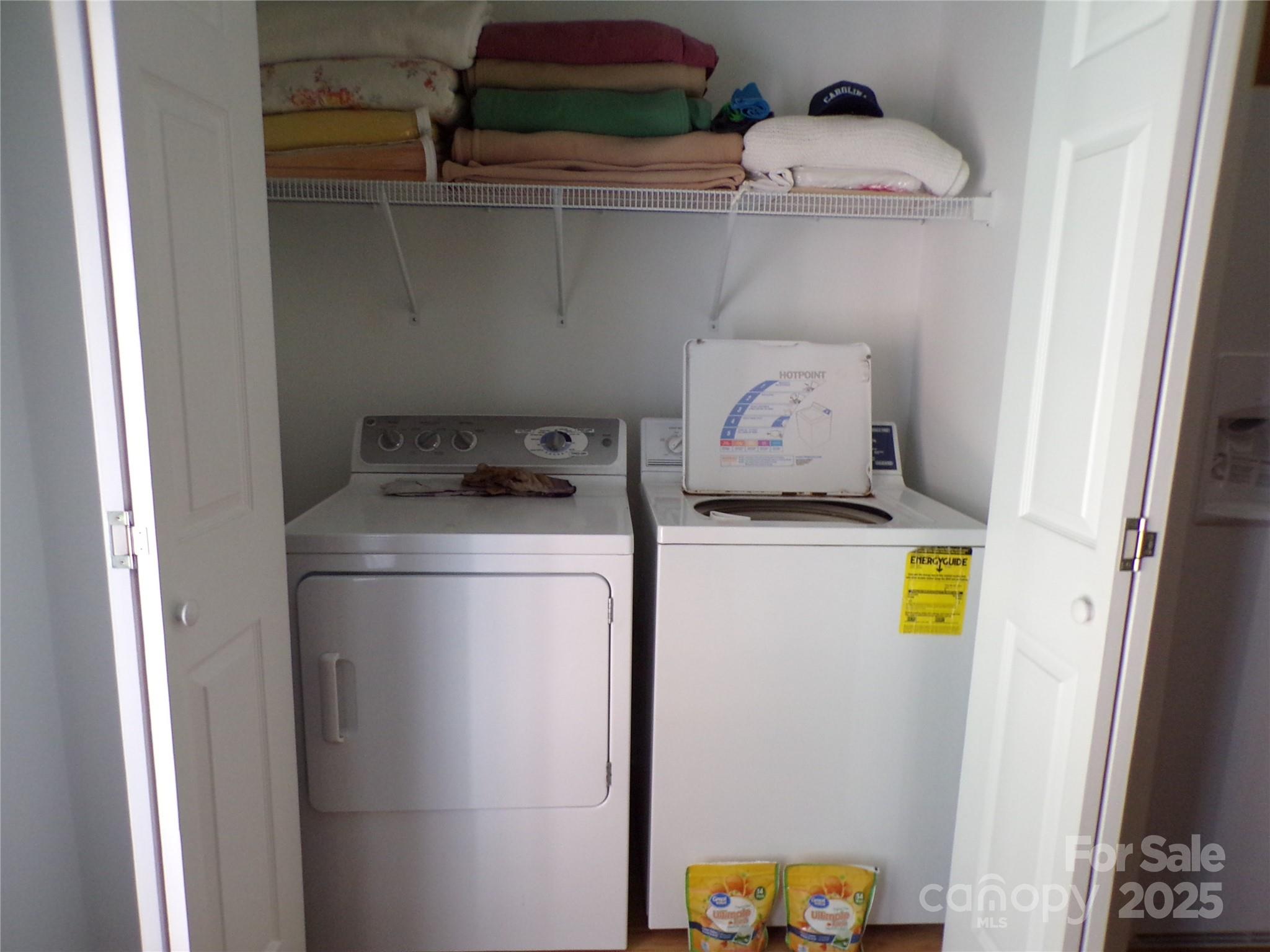 319 7th St Place Southwest, Unit E5 Conover, NC 28613 - Photo 8 of 15 a utility room with dryer and washer