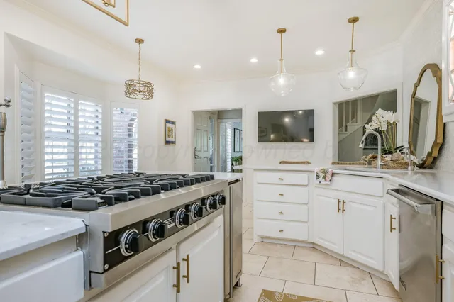 $1,290,000 | 170 Dolphin Terrace, Amarillo, TX 79118