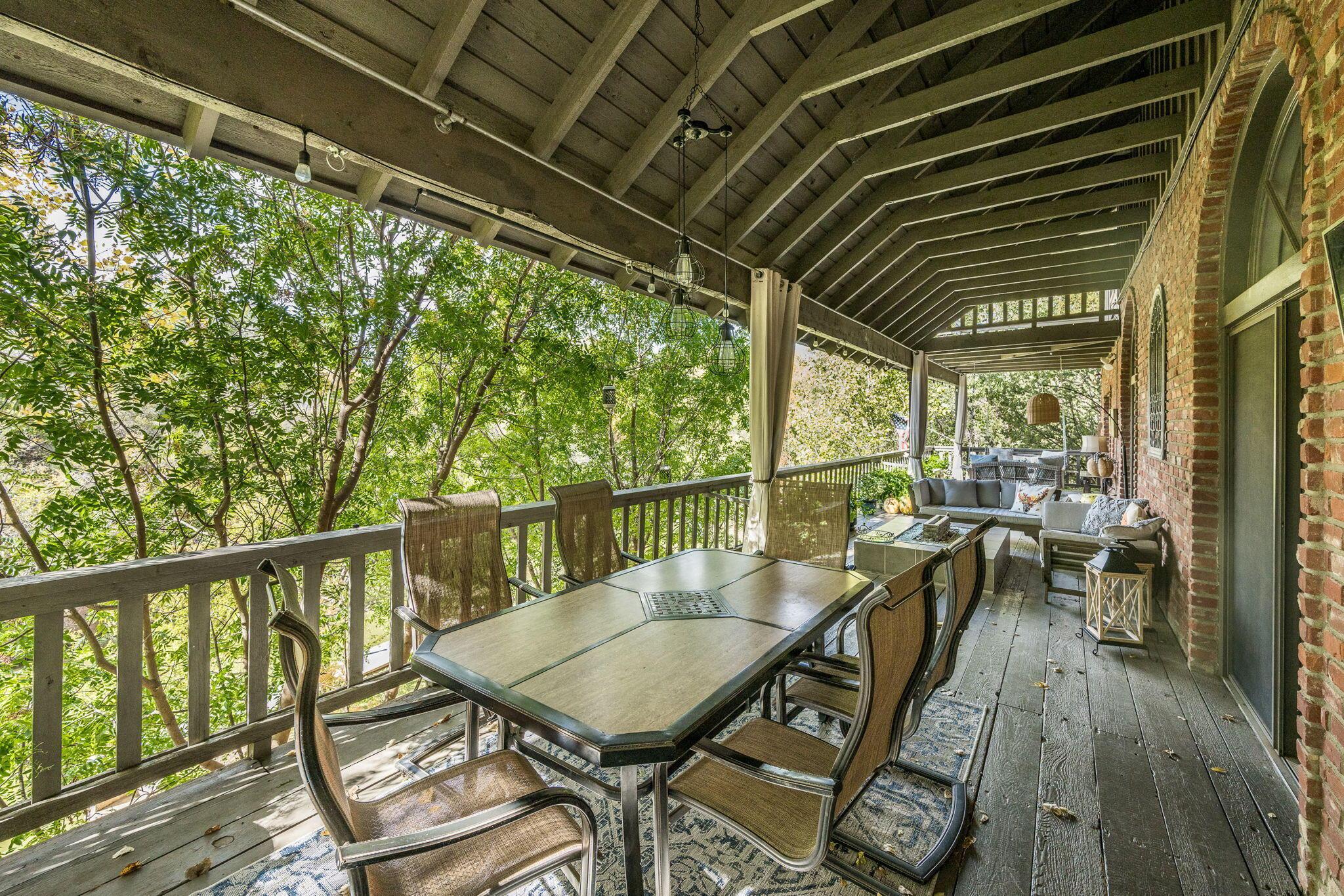 170 Dolphin Terrace Amarillo, TX 79118 - Photo 39 of 56 a view of a balcony with chairs