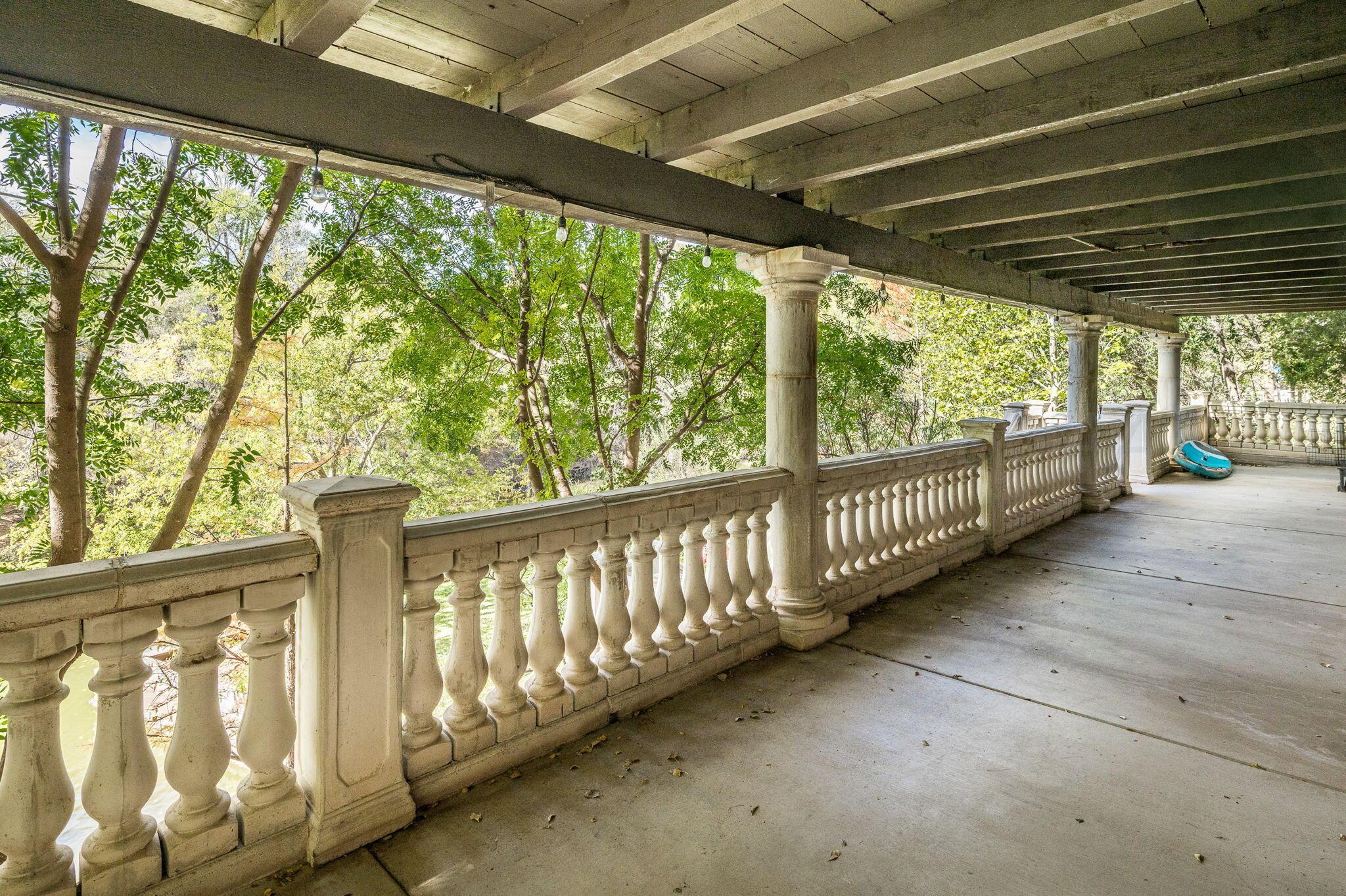 170 Dolphin Terrace Amarillo, TX 79118 - Photo 43 of 56 a view of a porch