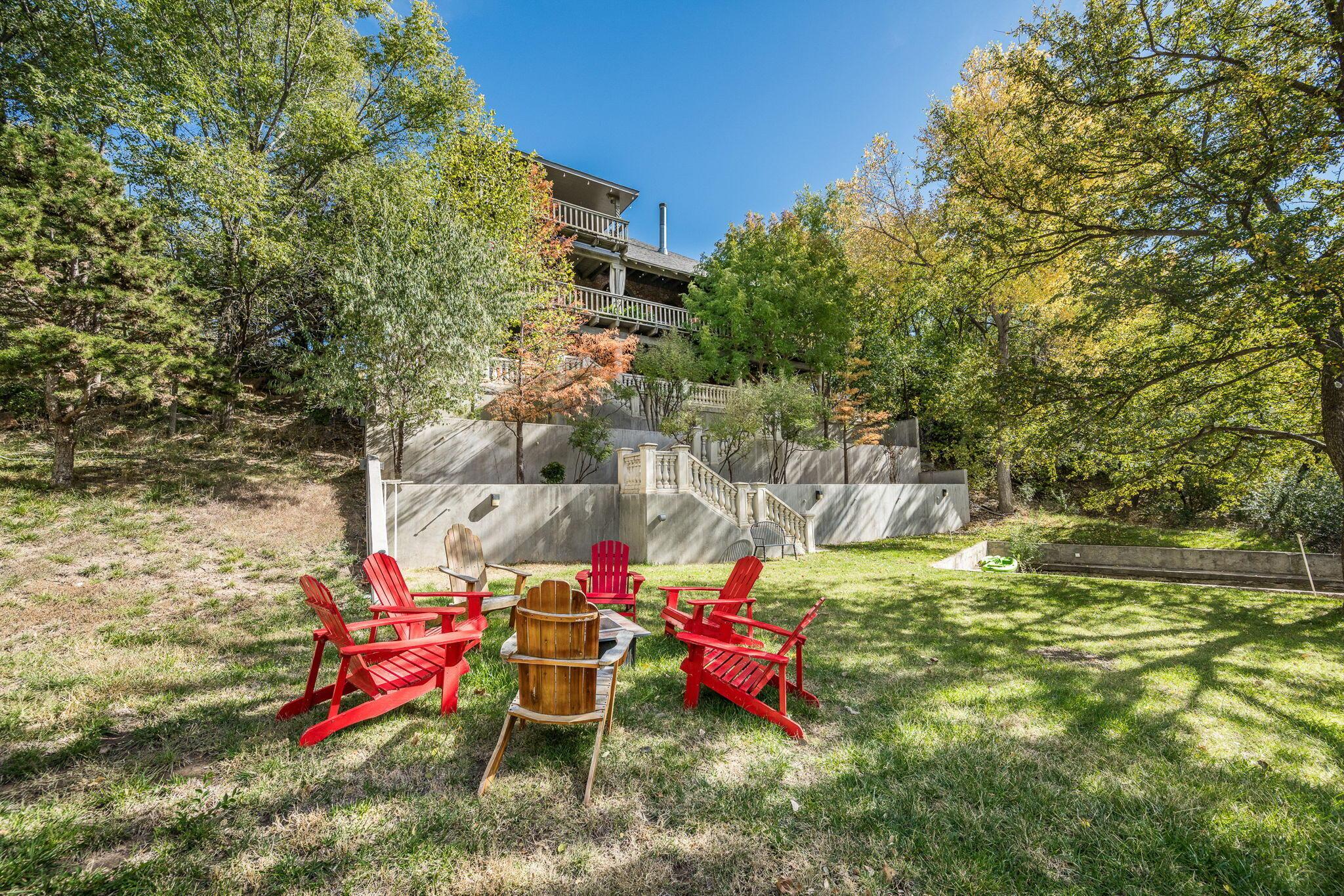 170 Dolphin Terrace Amarillo, TX 79118 - Photo 47 of 56 a backyard of a house with table and chairs