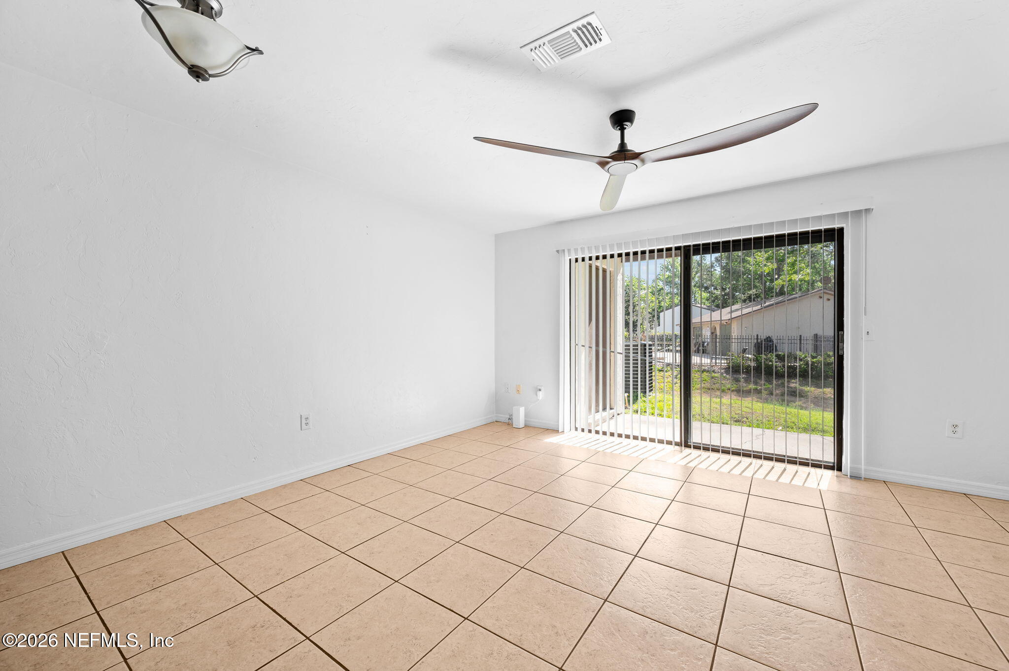 2635 Southwest 35th Place, Unit 1903 Gainesville, FL 32608 - Photo 9 of 44 14-web-or-mls-2635 SW 35th Place APT 190