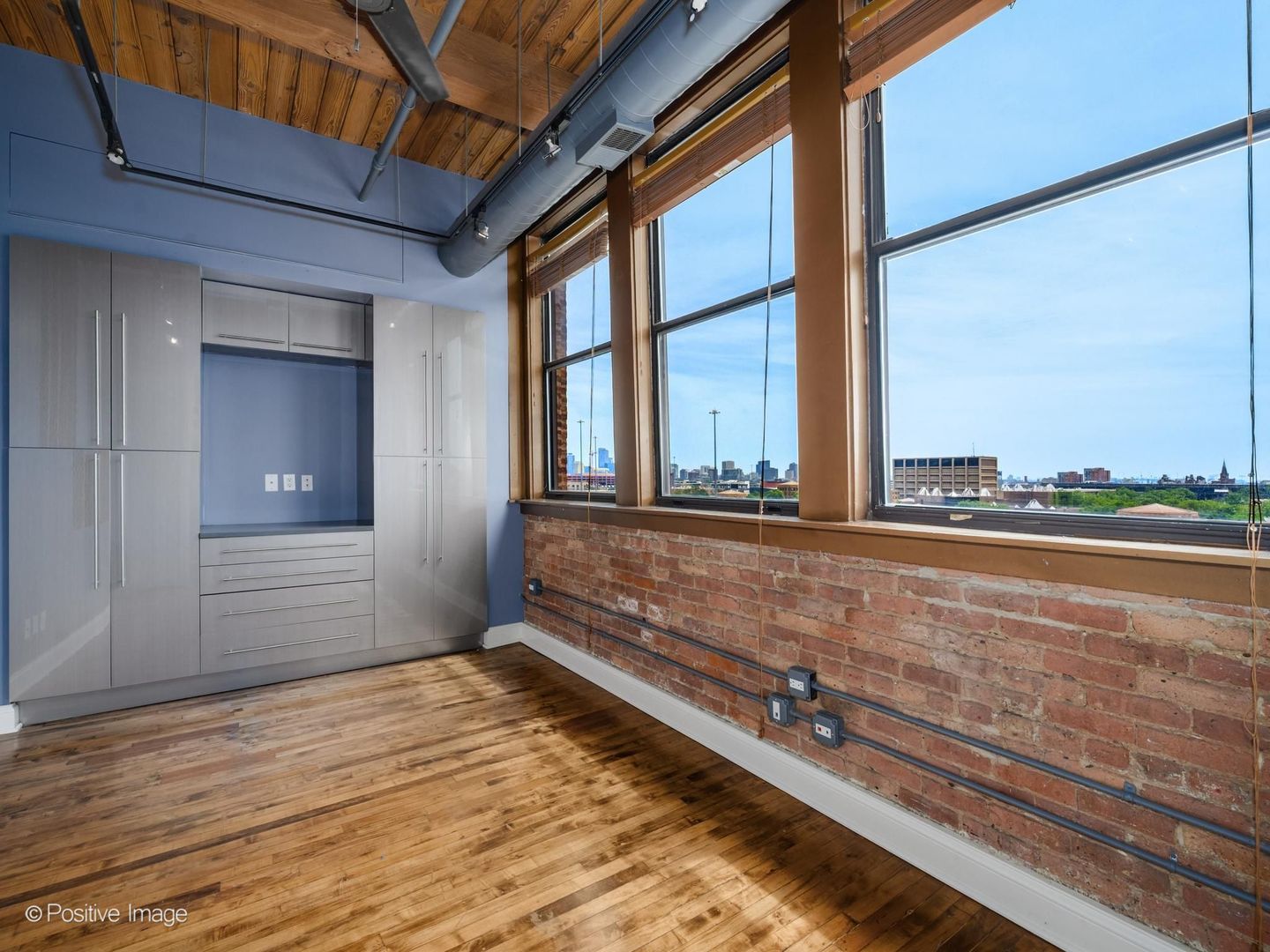 411 South Sangamon Street, Unit 7D Chicago, IL 60607 - Photo 15 of 20 a view of balcony