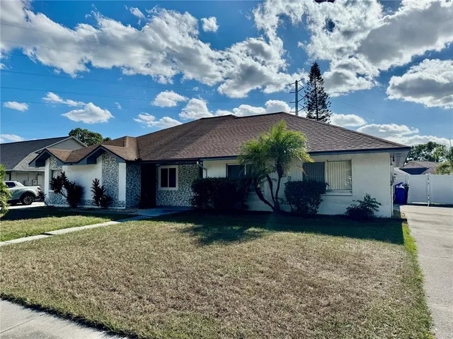 $1,950 | 3433 Laurel Dale Drive, Tampa, FL 33618