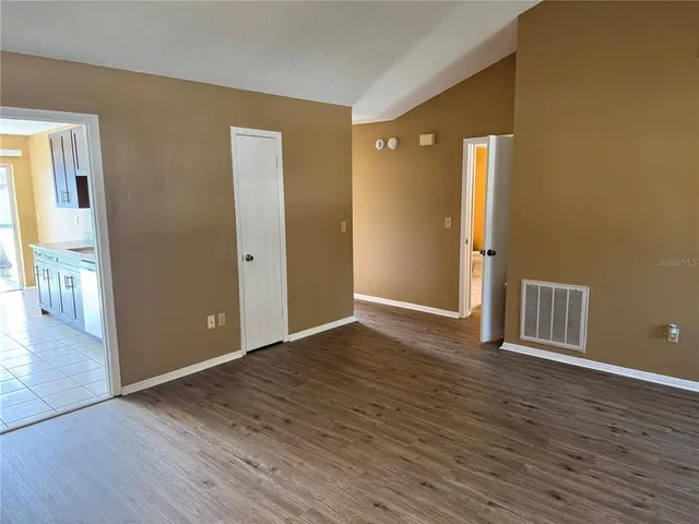 $1,950 | 3433 Laurel Dale Drive, Tampa, FL 33618