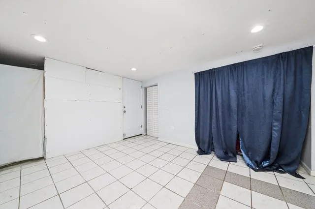 $429,900 | 8239 South Colfax Avenue, Chicago, IL 60617