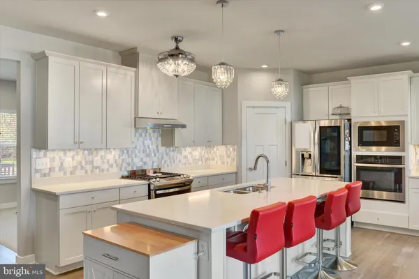 $670,000 | 100 Grayhawk Way South, Mechanicsburg, PA 17050