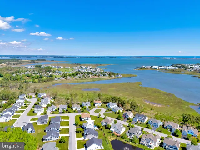 $899,500 | 30923 Sea Breeze Lane, Ocean View, DE 19970