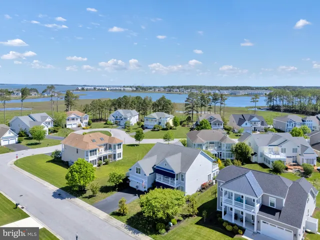 $899,500 | 30923 Sea Breeze Lane, Ocean View, DE 19970