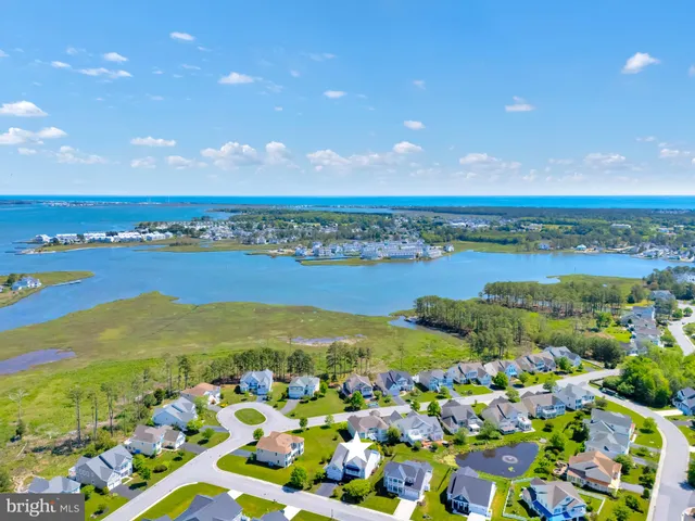 $899,500 | 30923 Sea Breeze Lane, Ocean View, DE 19970