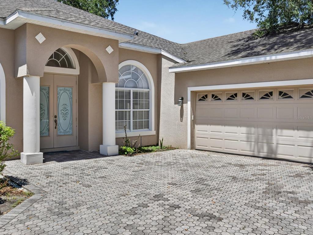 2275 Rambling Oaks Way Kissimmee, FL 34746 - Photo 2 of 51