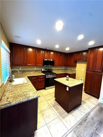 $3,400 | 804 St James Drive, Corona, CA 92882