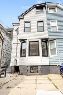 $829,000 | 171 Summit Avenue, Jersey City, NJ 07304