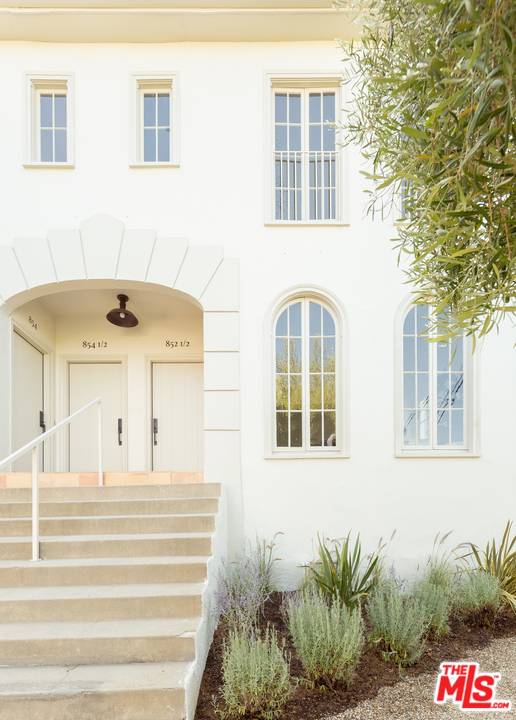 854 Hyperion Avenue Los Angeles, CA 90029 - Photo 19 of 24