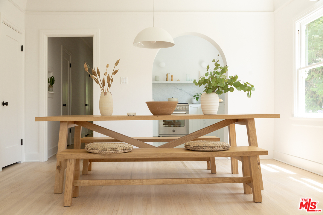 854 Hyperion Avenue Los Angeles, CA 90029 - Photo 6 of 24