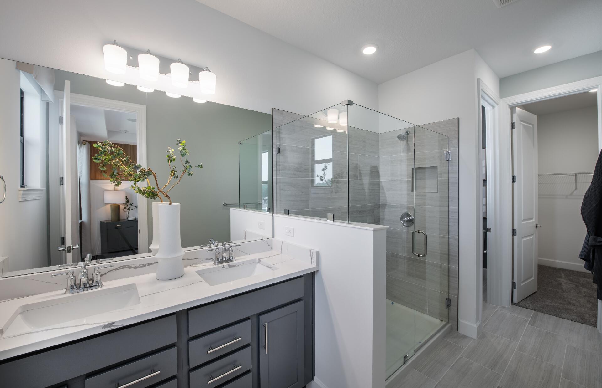 7645 Southwest Lucy Lane Stuart, FL 34997 - Photo 6 of 24 SEFL_PU_CAM_Nautical Owners Bath