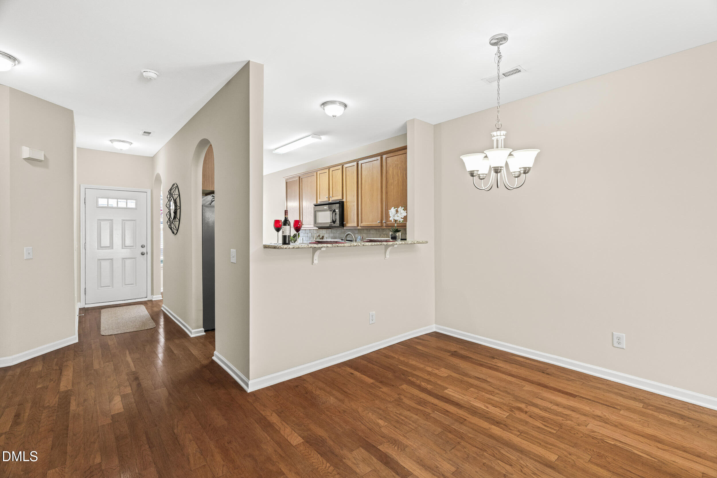 2513 Asher View Court Raleigh, NC 27606 - Photo 12 of 40 Dining