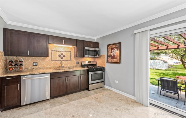 842 Post Lane Streamwood, IL 60107 - Photo 9 of 20