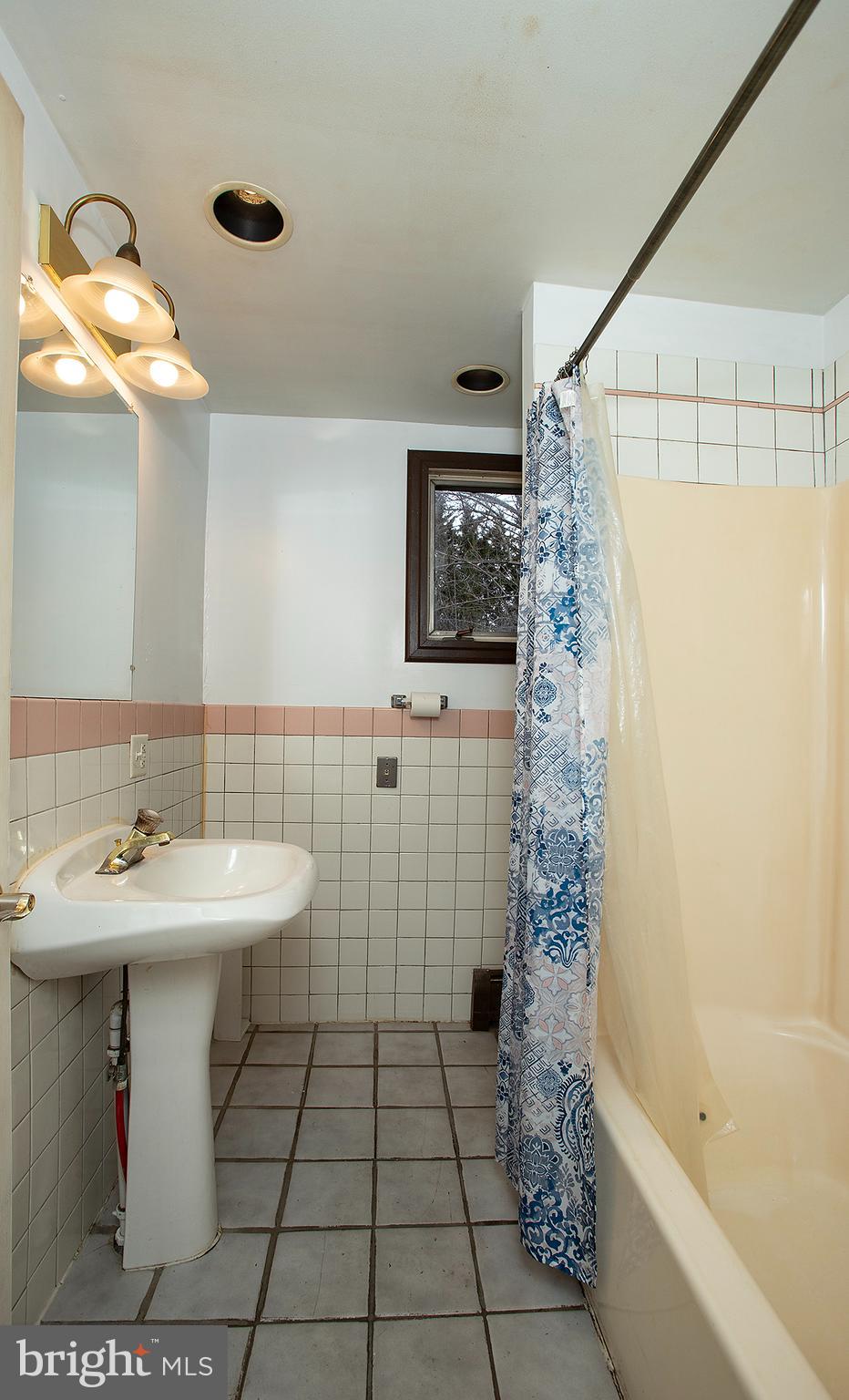 28 Cold Springs Road Carlisle, PA 17015 - Photo 11 of 46 Gallery Image 11
