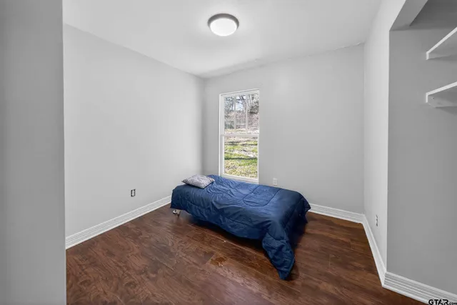 $100,000 | 22666 Lakeway Harbor Drive, Flint, TX 75762