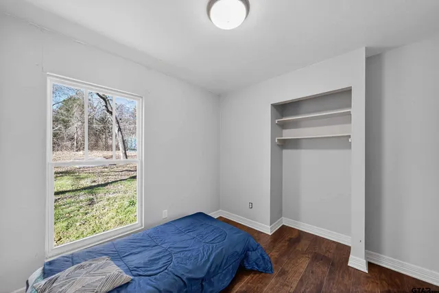 $100,000 | 22666 Lakeway Harbor Drive, Flint, TX 75762