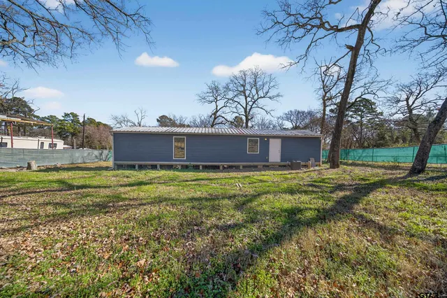 $100,000 | 22666 Lakeway Harbor Drive, Flint, TX 75762