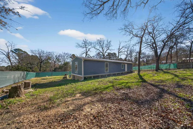 $100,000 | 22666 Lakeway Harbor Drive, Flint, TX 75762