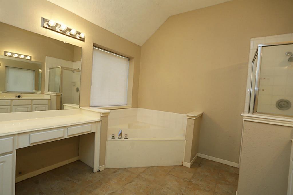 1718 Calmar Drive Spring, TX 77386 - Photo 13 of 26
